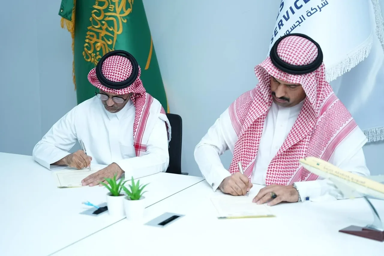 بصمة التغيير والجسور الجوية تجددان اتفاقية الشراكة السنوية لإدارة وتشغيل التسويق الرقمي لعدد من شركات المجموعة — 6